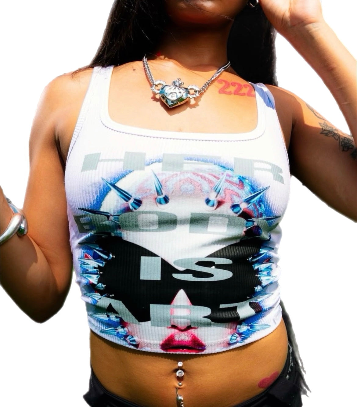‘Her Body Is Art’ Cropped tank top